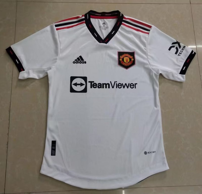 2223 Manchester United away